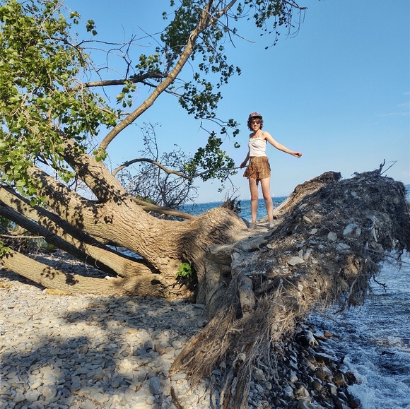 Meet your Posher, Amanda - Picture 5 of 6